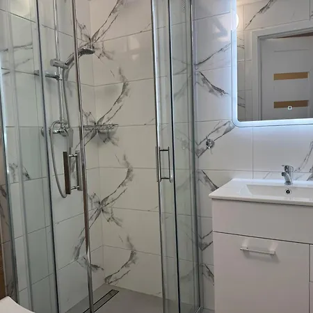 Okulski Grand Rozewie Pokoje I Apartamenty Jastrzebia Gora Exterior photo